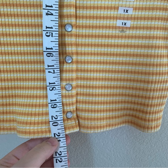 NWT LEVI’S BRITT LONG SLEEVE SNAP FRONT TOP 1X - Picture 11 of 13